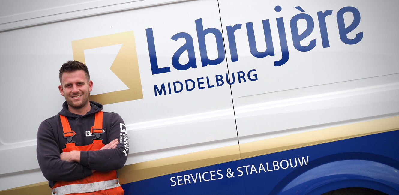 Robin vd Woestijne - 01