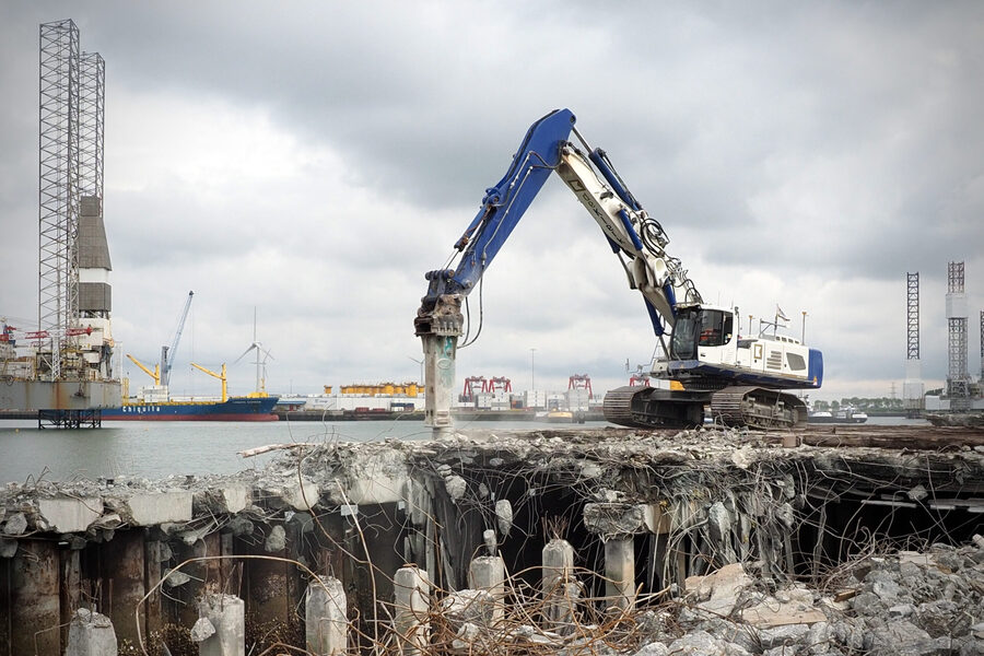 Liebherr R956 1
